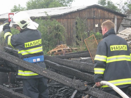 Požár pily Hrušky 15.7.2012 (32)