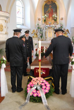 Pohřeb p.Holoubek_ Vážany (45)