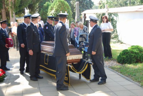 Pohřeb p.Holoubek_ Vážany (69)