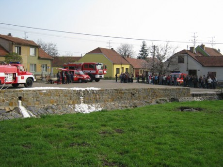 Dopoledne u hasičů 031.JPG
