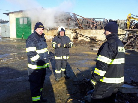 Požár průmyslového areálu Luleč 7.12 (16)