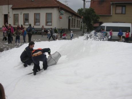 Dopoledne u hasičů (79)