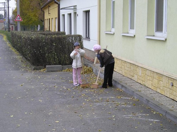 Podzimní brigáda (15)