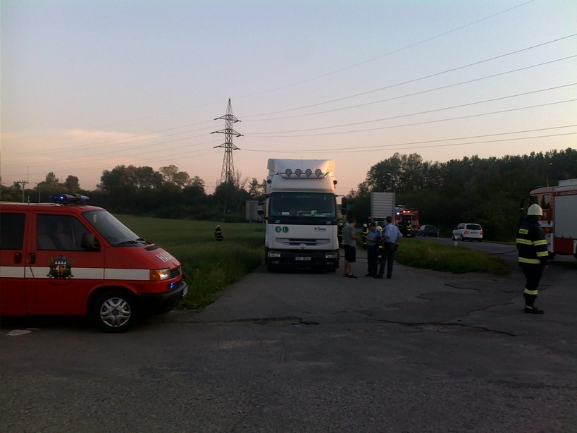Požár kamionu-Sokolnice 19.6.2012 (5)