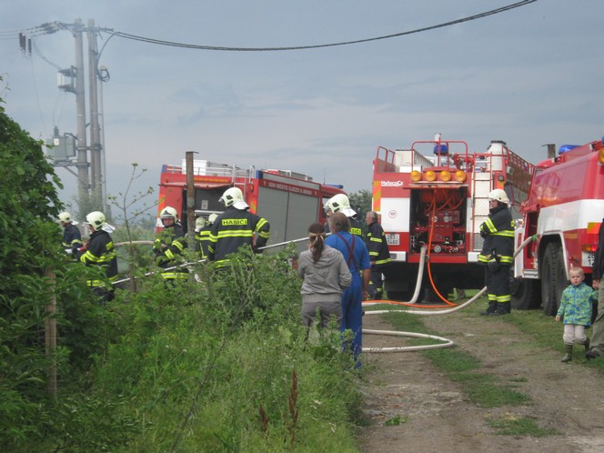 Požár pily Hrušky 15.7.2012 (15)