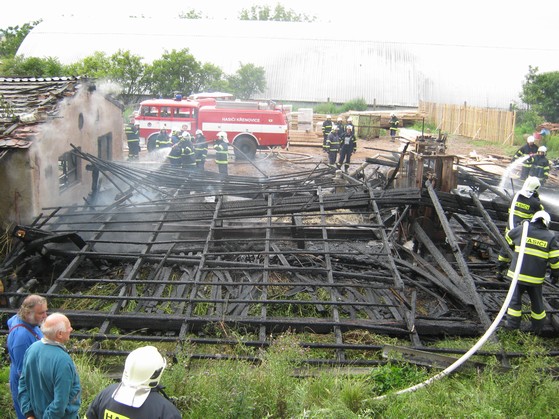 Požár pily Hrušky 15.7.2012 (20)