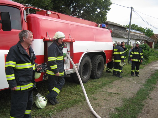 Požár pily Hrušky 15.7.2012 (25)