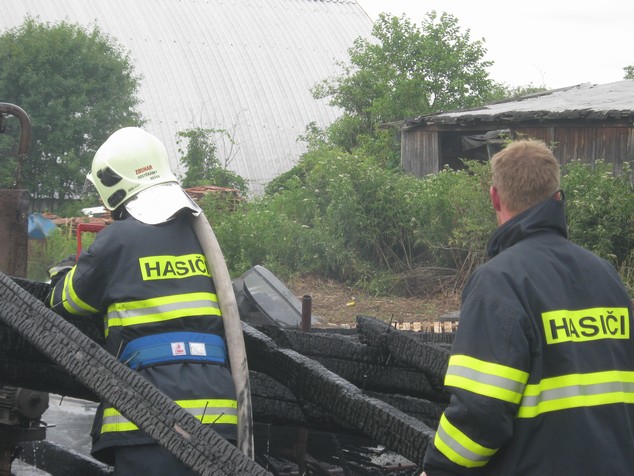 Požár pily Hrušky 15.7.2012 (29)