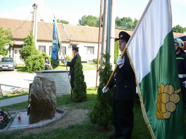 Žehnání pomníku Milešovice (20)